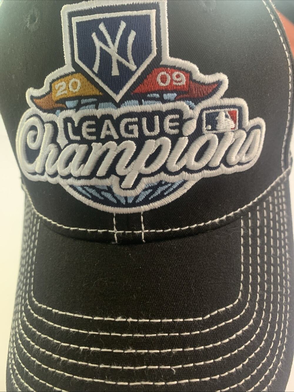 New York Yankees 2009 League Champions Official New Era Cap One Size Fits Most